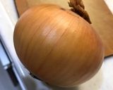 【玉ねぎ】オニオングラタンスープ【１個】作り方1写真