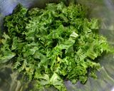 わさび菜と新玉ねぎで簡単おもてなしサラダ作り方1写真