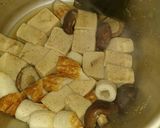 だし汁溢れ出す高野豆腐と竹輪の含め煮☆作り方2写真