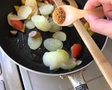 計量カップと小麦粉でつくるフライパンピザ作り方16写真