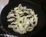 フライパンで簡単♥半熟トロトロ親子丼作り方1写真