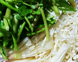 旨い(*^^*)芹とえのきの梅肉和え♪作り方1写真