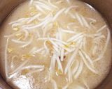 簡単♡プラスαで醤油とんこつ風ラーメン！作り方3写真