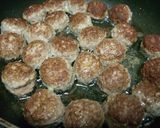 うちのふんわり肉団子♪ミニハンバーグか？作り方5写真