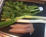 春菊と鶏ささみの胡麻和え作り方1写真