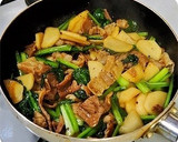 ご飯がすすむ！ カブと豚肉の甘辛炒め作り方7写真