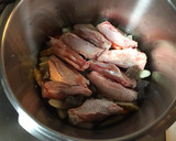 塩だけで♪手羽中と根菜の食べるスープ作り方3写真