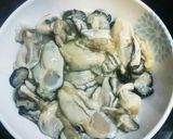 簡単!むき牡蠣で旨み濃縮プリプリ酒蒸し♪作り方2写真
