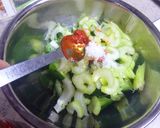 ピリ辛 キュウリとセロリの豆板醤和え作り方2写真