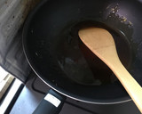 フライパン1つ。しめじと卵の中華風炒め作り方4写真