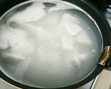 シンプルな味付けで☆鳥と大根の煮物☆作り方1写真