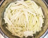 大根の皮と針生姜のおかかきんぴら♪作り方1写真