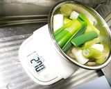 "たっぷりコラーゲン" 肉じゃがじゃ♪作り方3写真