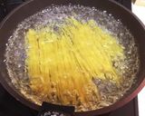 フライパンのみ!水菜とウインナーのパスタ作り方2写真