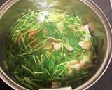簡単♪トマトと豆苗のコンソメスープ作り方2写真