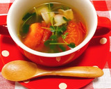 簡単♪トマトと豆苗のコンソメスープ作り方4写真