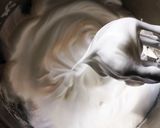 苺お雛様とバナナお内裏様のロールケーキ作り方6写真