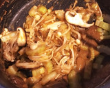 余ったカレーでセロリときのこのカレー炒め作り方4写真