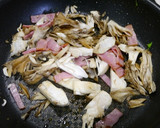 簡単！舞茸と青菜のこんぶ茶炒め作り方2写真