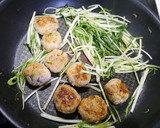 簡単！水菜とつみれの和風炒め作り方4写真