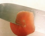 トマトの皮で作るバラ作り方1写真