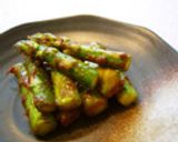 簡単弁当に　アスパラガスのみそ炒め作り方7写真