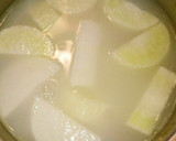 しみしみ柔らか～鶏肉と大根の煮物☆作り方1写真