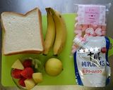 くるくる☆ マシュマロinフルーツサンド作り方1写真