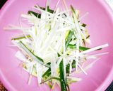白ネギと胡瓜のピリ辛胡麻油和え作り方2写真