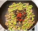 黑木耳乾煸肉末四季豆．柯媽媽の植物燕窩作り方5写真