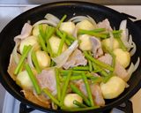 フライパンでカラメる☆塩肉じゃが！作り方4写真