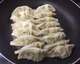 キャベツたっぷり焼き餃子と餃子のタレ☆作り方9写真