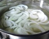 春！絹さやとじゃが玉(ねぎ)のお味噌汁作り方3写真
