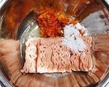 とろ～り♪キムチ肉団子と白菜のクリーム煮作り方1写真