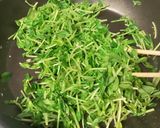 ごま油香る⭐︎豆苗と卵の炒め物作り方3写真