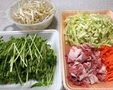 ★豚肉と豆苗の炒め物★作り方1写真