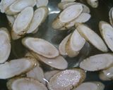 お肉がトロトロ！牛すじとごぼうの煮物作り方1写真
