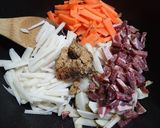 3種天然キノコ、3種根菜のソース炒め作り方11写真