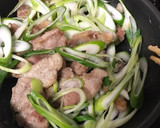 お肉柔らか♡豚と長葱の黒酢炒め作り方2写真