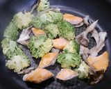 ダイエット！鮭とブロッコリーと舞茸炒め作り方3写真