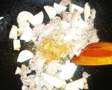 春菊とエリンギの豚肉塩バター炒め☆作り方5写真
