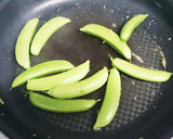 簡単時短!スナップえんどうの中華風卵炒め作り方4写真