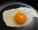 目玉焼きはごま塩♬目玉焼きの味つけはこれ作り方1写真