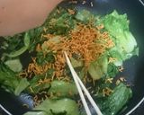 レタスとチキンラーメンの炒め物作り方4写真
