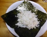 韓国風キムチそぼろのおにぎらず作り方4写真
