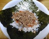 韓国風キムチそぼろのおにぎらず作り方5写真