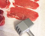 豚肉の焦がしレモンバターソースかけ作り方1写真