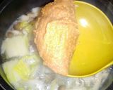 白菜とぶなしめじの味噌汁★作り方3写真