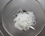 新玉ねぎとソフトケールの梅だれサラダ。作り方5写真