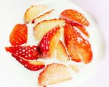 いちごの牛乳かけ＊朝食やおやつに＊作り方1写真